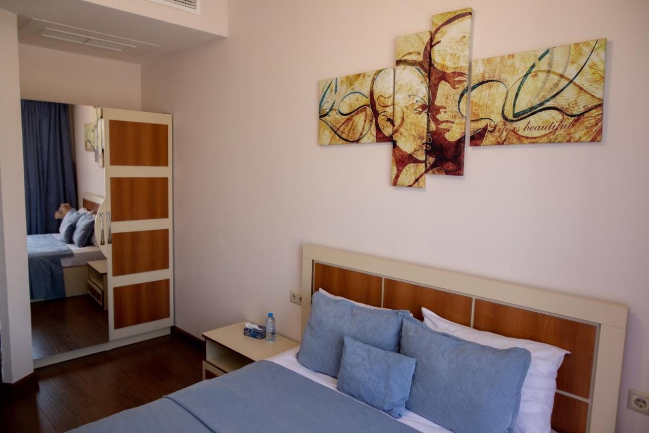 Elite Apartment Yerevan Bagian luar foto